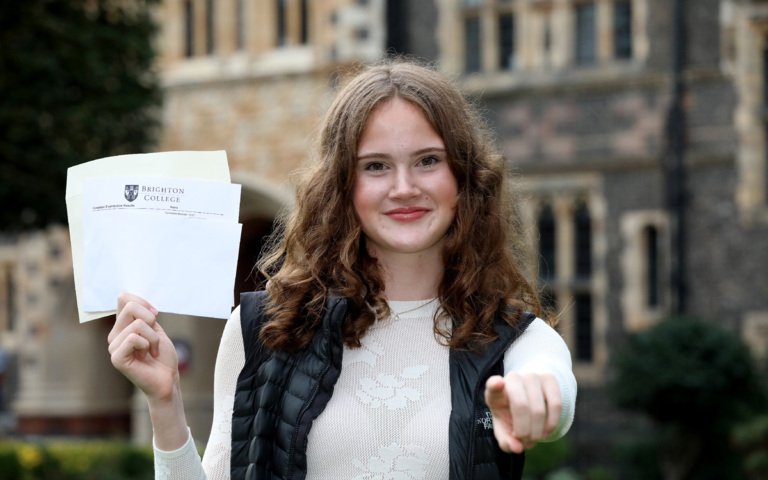  British Fencing Athlete Keira on A-Level Results Day 